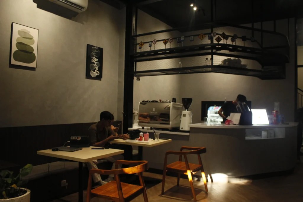 Di Balik Secangkir Kopi: Cerita, Perjalanan, dan Mereka di Balik Wave Coffee Indonesia